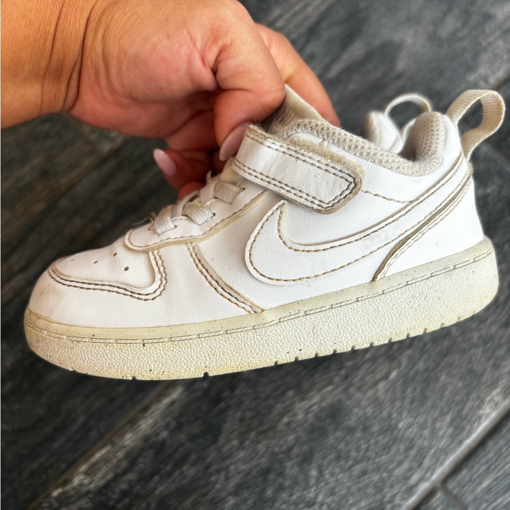 Nike Kids Sneakers - Picture 4 of 5